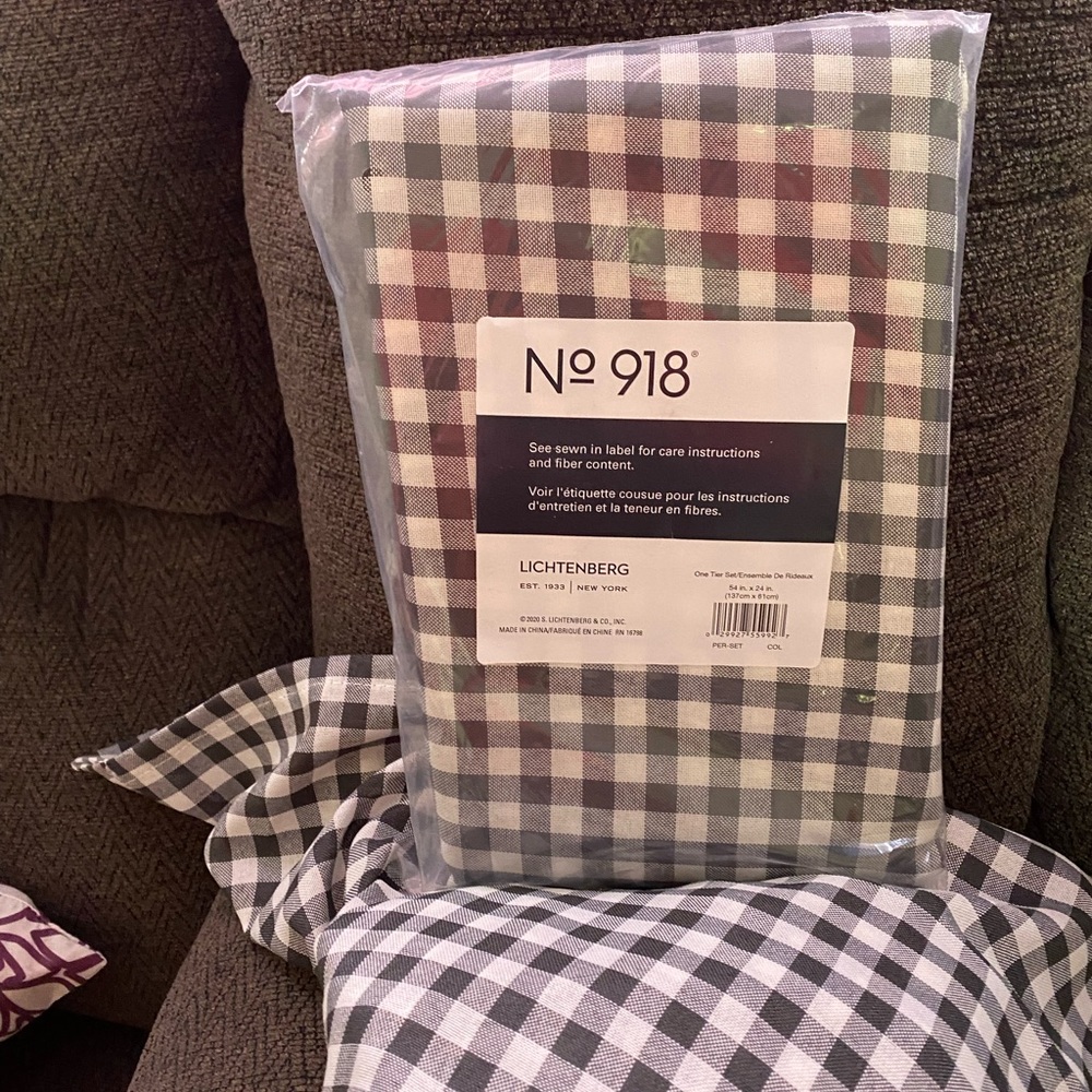 Brand new black and white kitchen curtains.